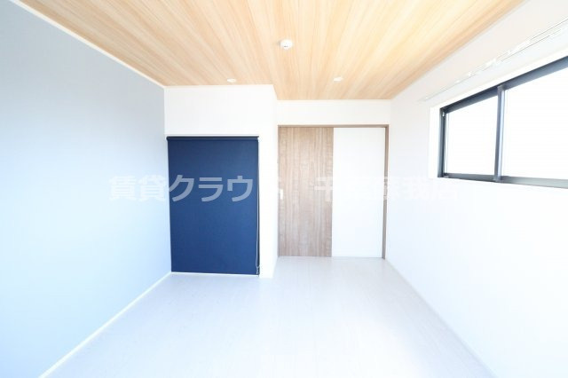 Like星久喜A棟の居間・リビング|ゆったり過ごせる居間です