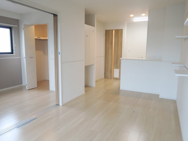 マリーナコートの居間・リビング