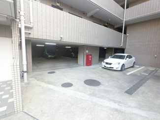 【駐車場】 | 平置駐車場です。