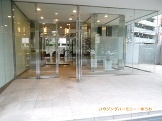 【エントランス】