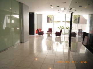 【エントランス】