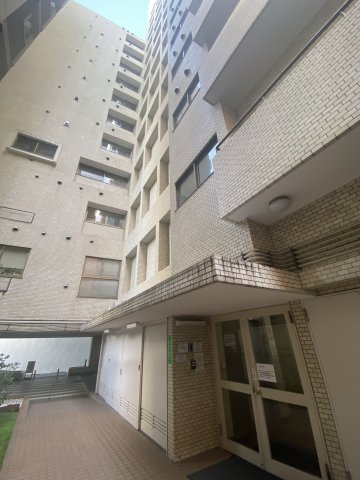 初台パークサイドハイツの外観