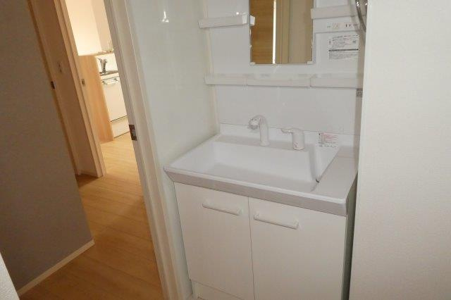 プリマヴェーラ酒津の独立洗面台|シャンプードレッサー