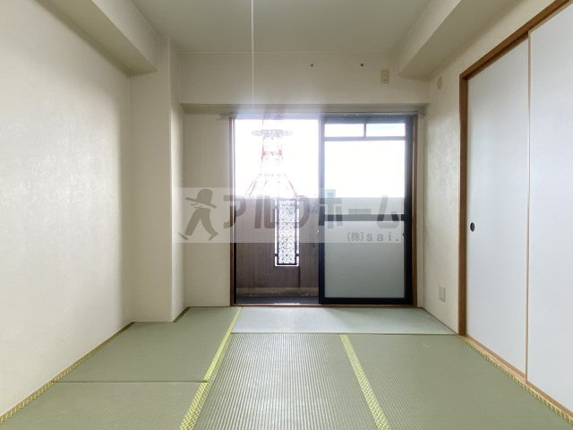 タウンコート咲久良の和室