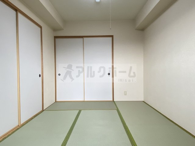 タウンコート咲久良の和室