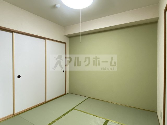 タウンコート咲久良の和室