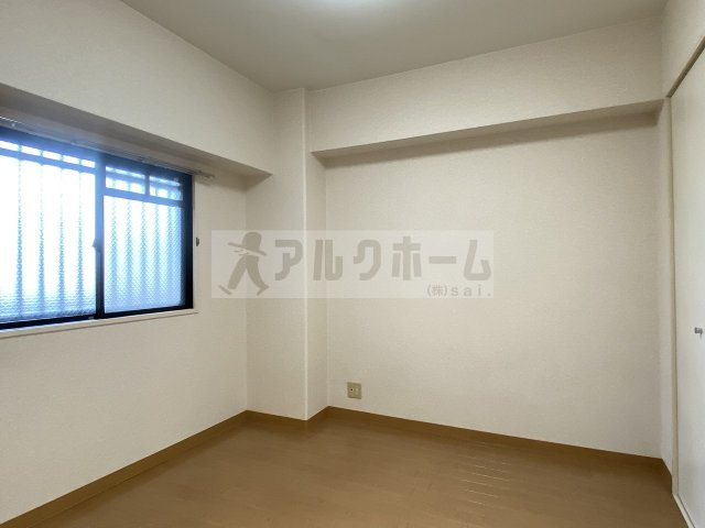 タウンコート咲久良の洋室