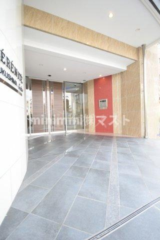 SERENiTE福島sceltoのエントランス