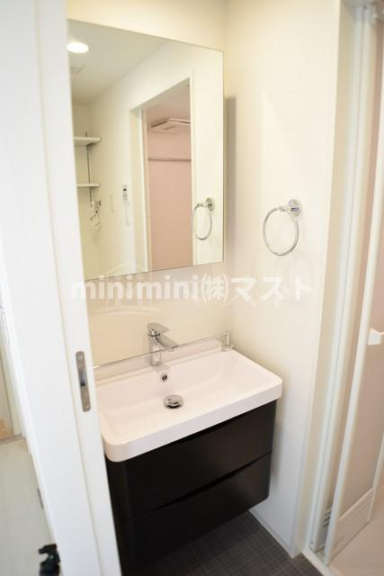 SERENiTE福島sceltoの洗面所