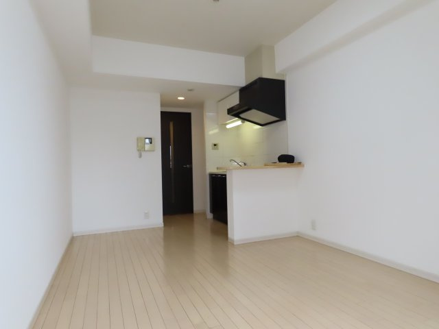 サムティ大阪WESTグランジールの洋室