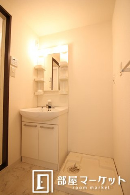 【独立洗面台】 | ラフィネ小川 | 同型タイプ