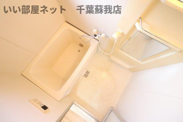 カサベルデ　Cの浴室