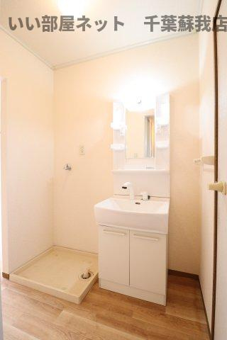 カサベルデ　Cの洗面所|朝の準備に活躍する、洗髪洗面化粧台！