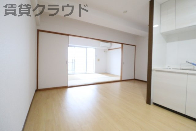 オーシャンビュー壱番館の寝室|ゆとりの広さです