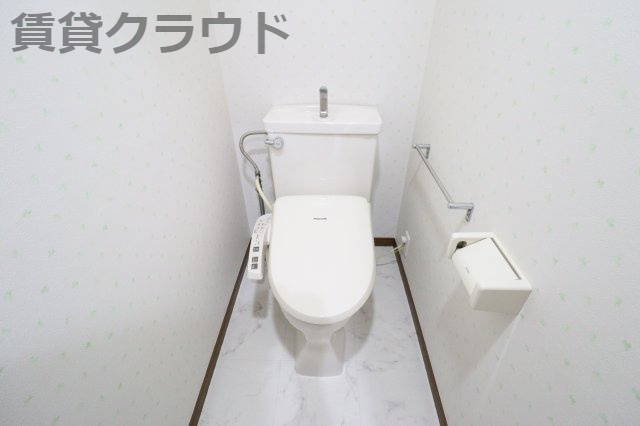 オーシャンビュー壱番館のトイレ|温水洗浄機付きの快適な空間でです！
