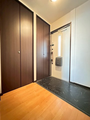 【玄関】 | ジョイフルキューブ