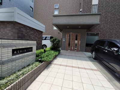 【エントランス】 | ルミエールフジ