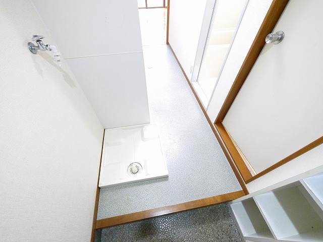 パルスコート新大宮の玄関|シンプルで使いやすい玄関です