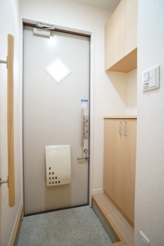 タプローコートＢの玄関|玄関には大型シューズBOXを設置♪