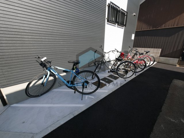 【その他共用部分】 | ステディ八戸ノ里 | 駐車場です