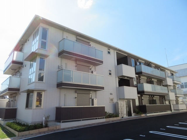 メゾン　ド　グレーヌ楠根