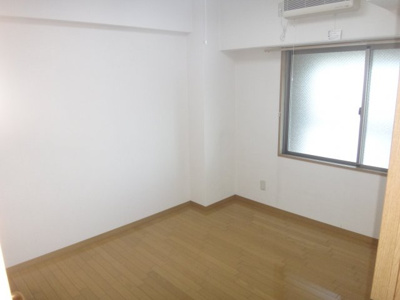 【洋室】 | グリーンアイ長木川