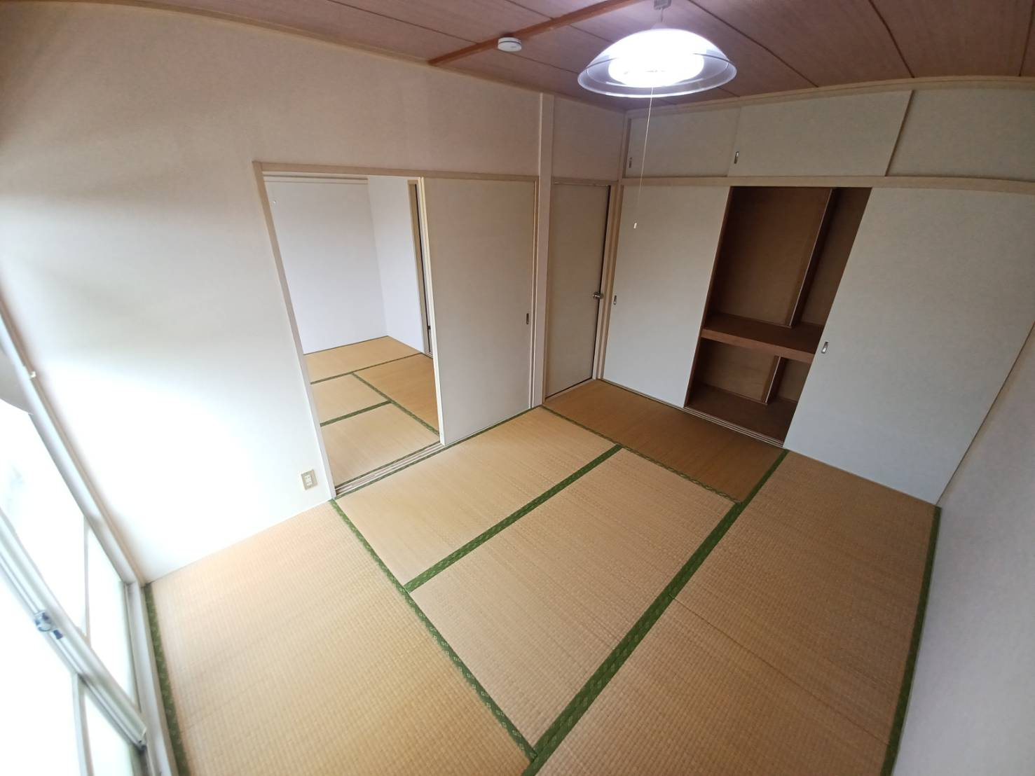 カムリイン東田Ⅱの和室