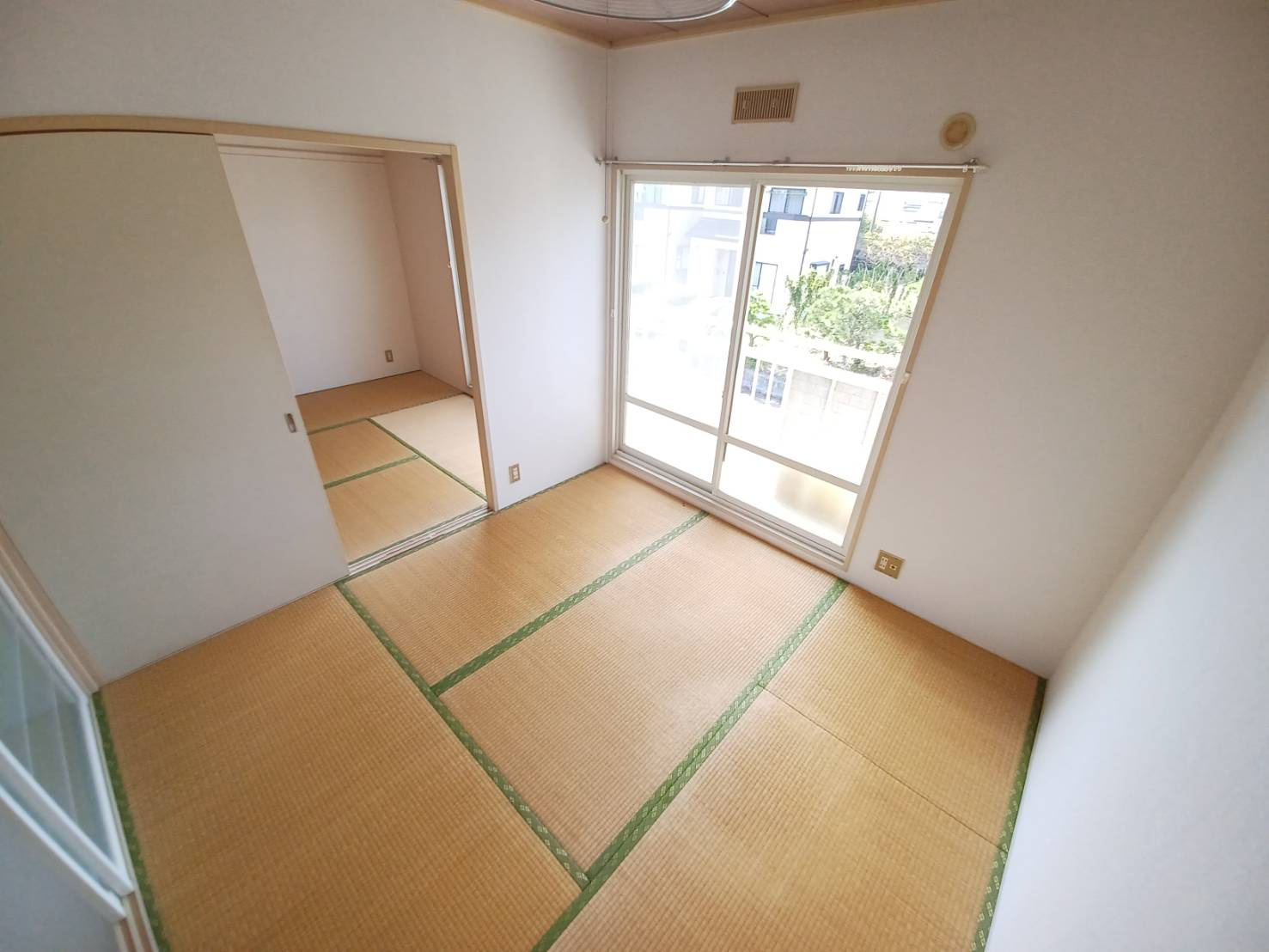 カムリイン東田Ⅱの和室