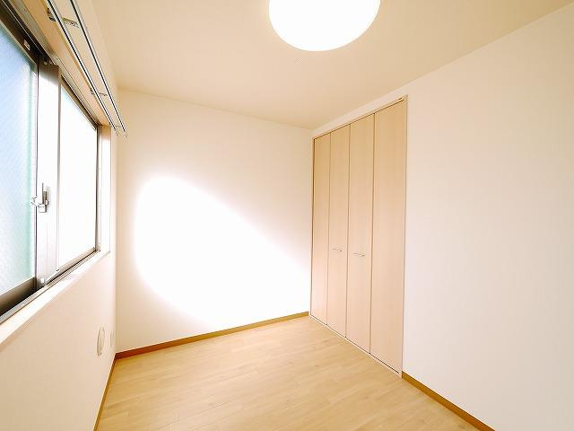 エクセレント天理の玄関|明るい玄関です