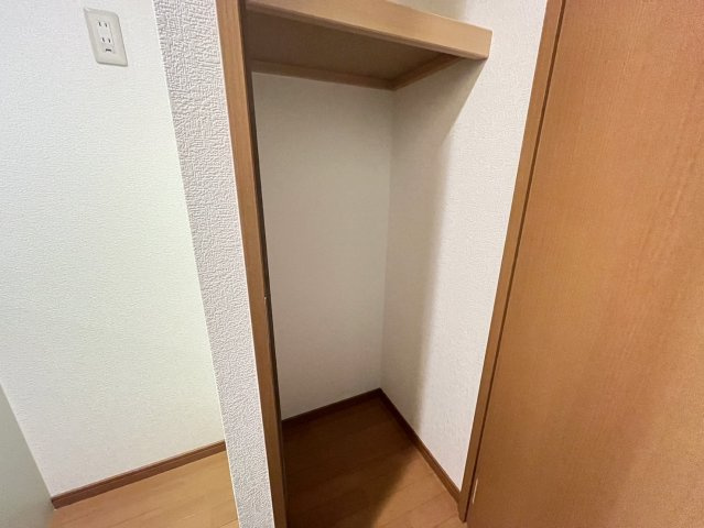 インパレス小阪　(近大　一人暮らし)の収納