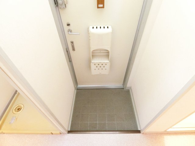 メロディハウス樫山の玄関|同物件別部屋イメージ写真