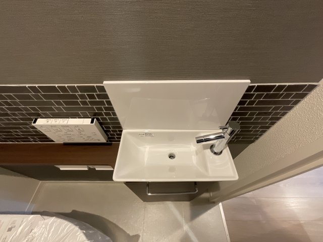 【設備】 | ShamaisonGardens三田天神 | トイレに手洗いキャビネット付き！！