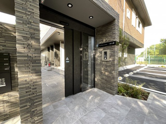 【エントランス】 | 清潔なエントランスです