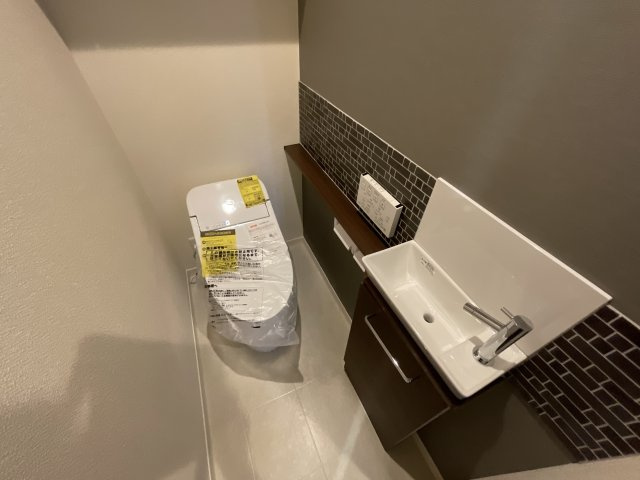 【トイレ】 | ShamaisonGardens三田天神 | 清潔感のあるトイレです