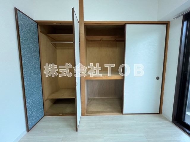 【収納】 | ラ・コルベイユ | 洋室６帖　エアコン