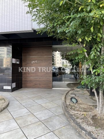 プロシード大阪梅田ポーションのエントランス|ゆとりのあるエントランスです