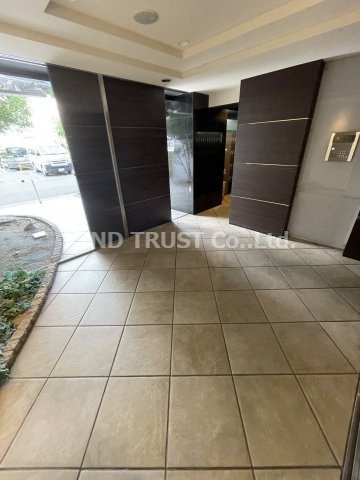 プロシード大阪梅田ポーションのロビー|毎日通るロビーはこのようになっています