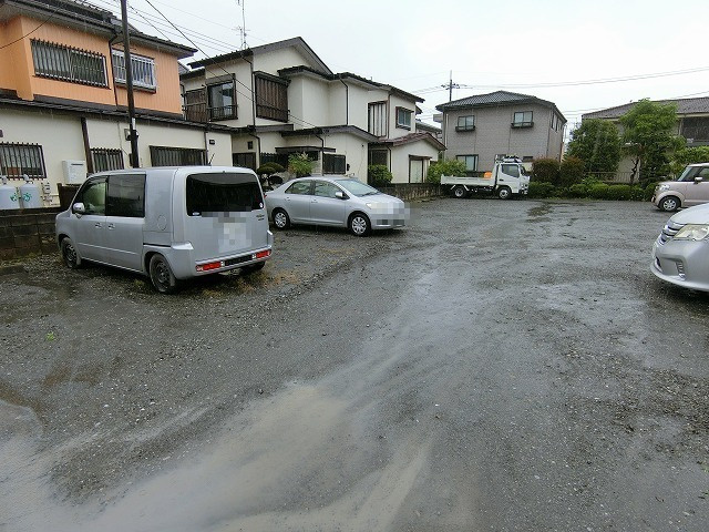 加美平ハイツの駐車場