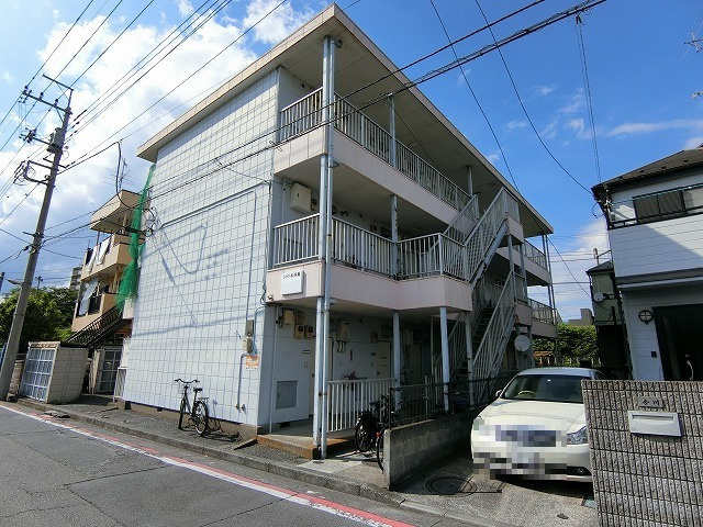 シャトル美堀の外観