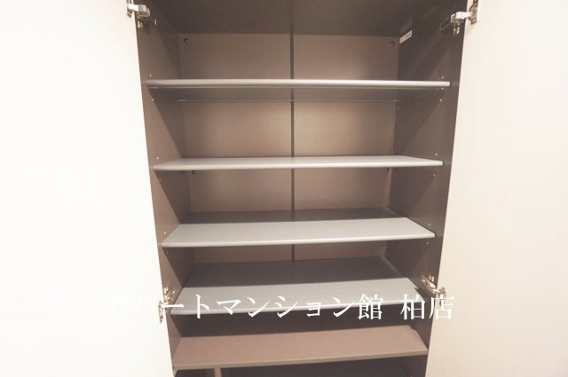 インフィニット　カンワの収納