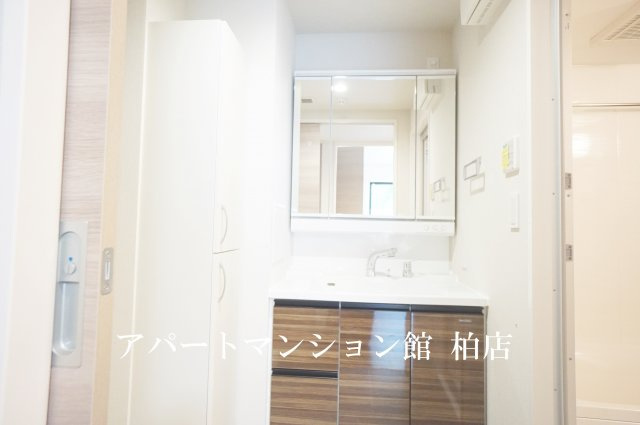 インフィニット　カンワの独立洗面台