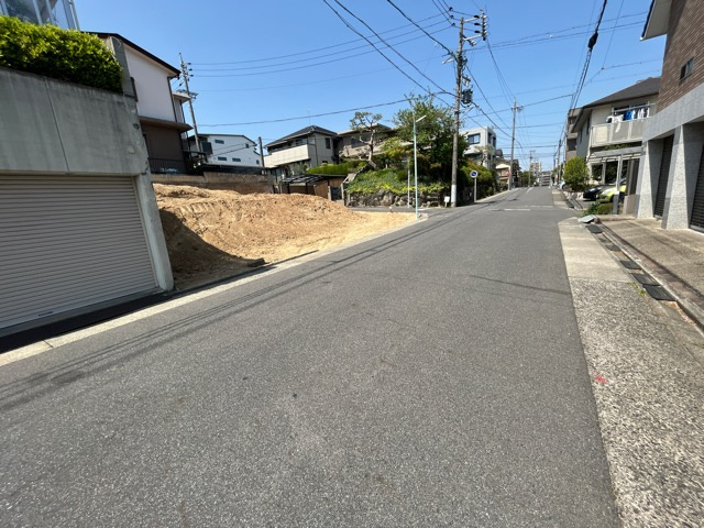 瑞穂区萩山町 全2棟 1号棟＜仲介手数料無料＞豊岡小・萩山中　新築一戸建ての前面道路含む現地写真|4/12撮影
住宅ローンアドバイザーの村田です。住宅ローン審査が通らなかった方、あきらめる前にご相談ください。