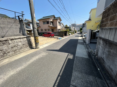 【前面道路含む現地写真】 | 千種区茶屋が坂第2期 全1棟 1号棟＜仲介手数料無料＞上野小・振甫中　新築一戸建て | 4/12撮影
住宅ローンアドバイザーの村田です。住宅ローン審査が通らなかった方、あきらめる前にご相談ください。