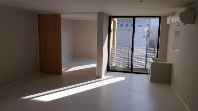 【居間・リビング】 | ヴィラスタジオーネ御所南