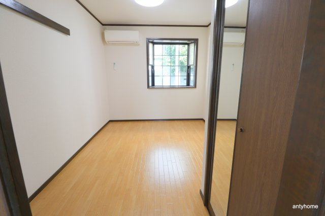 ハイツパイン　仲介手数料無料の洋室