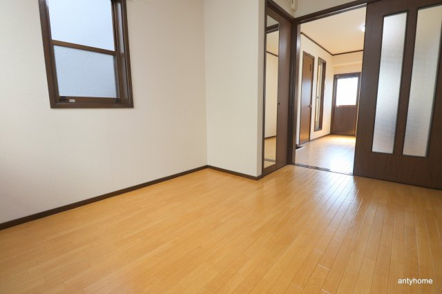 ハイツパイン　仲介手数料無料の居間・リビング