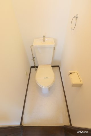 ハイツパイン　仲介手数料無料のトイレ