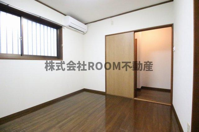 GLORIAの居間・リビング|こちらのリビングで趣味の時間をお楽しみください