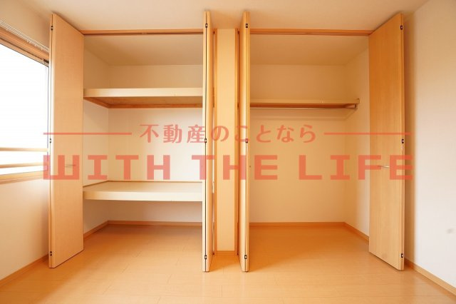フローラタウン【キャッシュバック対象物件】の収納|こまごまとしたものを収納できそうですね