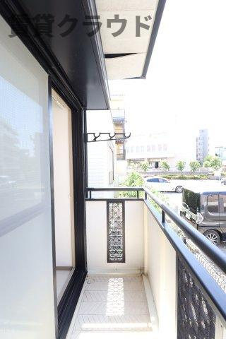 アローンヒルズのバルコニー|落ち着いた時間を過ごせるバルコニーです